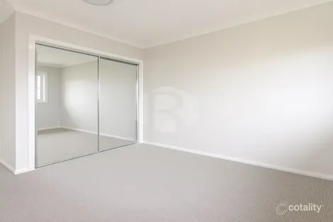 Property photo of 11 Bushel Approach Gilead NSW 2560