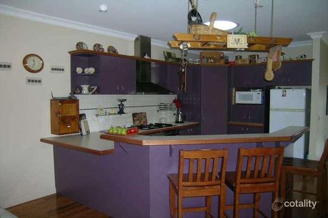 Property photo of 33 Stirling Circuit Beaconsfield VIC 3807