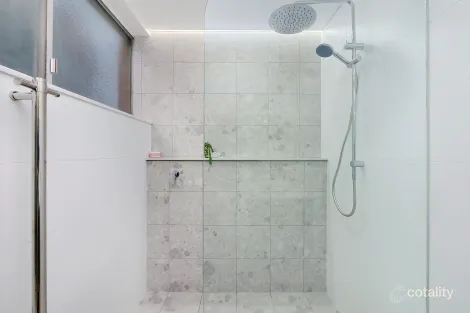 Property photo of 2/172 Chuter Avenue Sans Souci NSW 2219