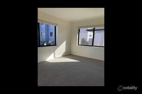 Property photo of 11/198-204 Wellington Road East Brisbane QLD 4169