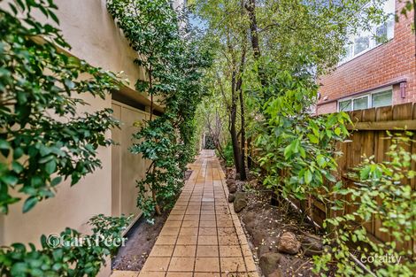 Property photo of 5/2 Wando Grove St Kilda East VIC 3183