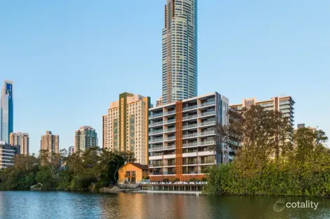 15/18 REMEMBRANCE DR, SURFERS PARADISE, QLD 4217