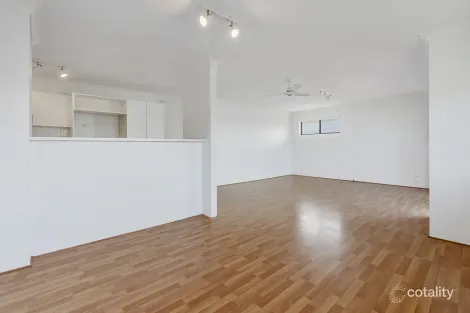 Property photo of 4/44 Oceanic Drive Mermaid Waters QLD 4218