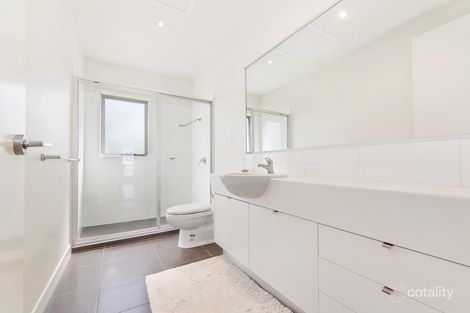 Property photo of 19 Emily Way Varsity Lakes QLD 4227