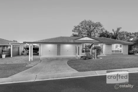 Property photo of 7 Hillview Drive Hillcrest QLD 4118