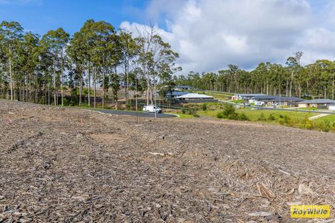 18 Throsby Cres, Sunshine Bay, NSW 2536