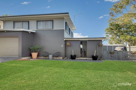 Property photo of 2 Island Esplanade Boyne Island QLD 4680