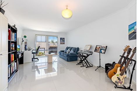 Property photo of 11 Halyard Way Belmont NSW 2280
