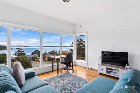 Property photo of 77 Roslyn Avenue Kingston Beach TAS 7050