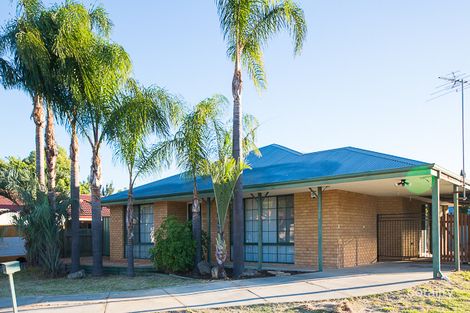 64 Oliphant St, Kenwick, WA 6107