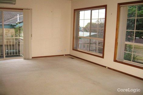 Property photo of 2/11 Hillcrest Avenue Chadstone VIC 3148