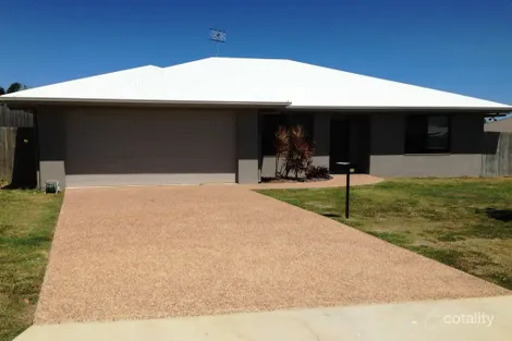 Property photo of 13 Cowrie Court Bushland Beach QLD 4818