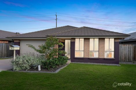 Property photo of 8 Oakmont Place Woongarrah NSW 2259