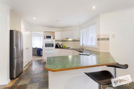 Property photo of 11 Stanton Close Narre Warren South VIC 3805