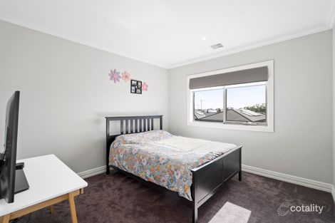 Property photo of 28 Charter Road Werribee VIC 3030