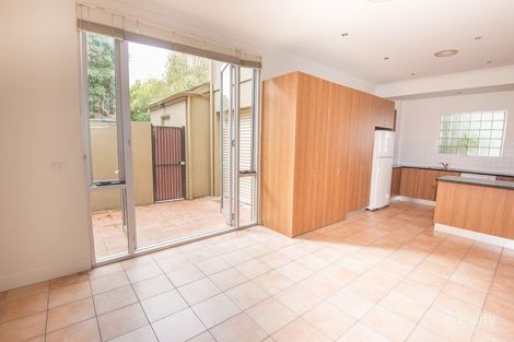 Property photo of 3/93 Ormond Esplanade Elwood VIC 3184