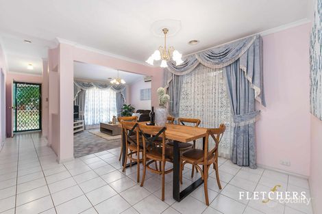 Property photo of 15 Deanswood Way Narre Warren VIC 3805