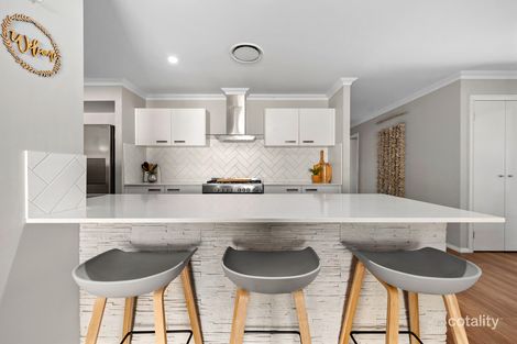 Property photo of 31 Grasstree Avenue Woongarrah NSW 2259