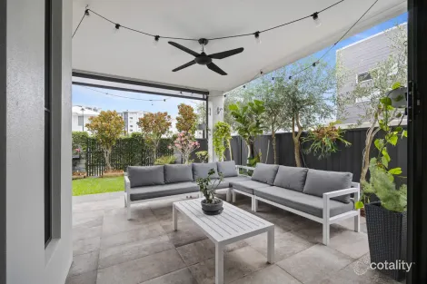 Property photo of 16 Fortitude Place Birtinya QLD 4575