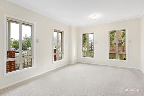 Property photo of 23 Forge Close Maribyrnong VIC 3032