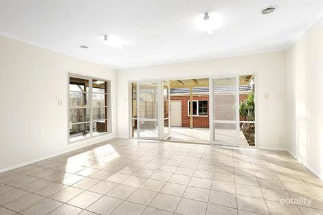 Property photo of 23 Forge Close Maribyrnong VIC 3032