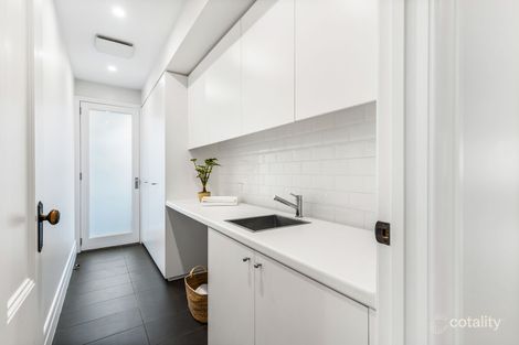 Property photo of 21 Neale Street Kennington VIC 3550