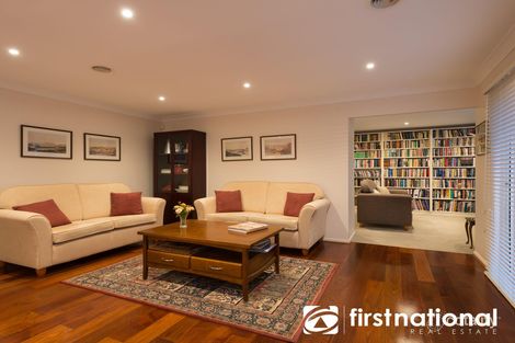 Property photo of 3 Sunview Place Berwick VIC 3806