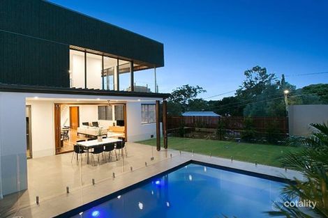 Property photo of 105 Fifth Avenue Balmoral QLD 4171