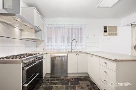 Property photo of 12 Lauriston Drive Endeavour Hills VIC 3802