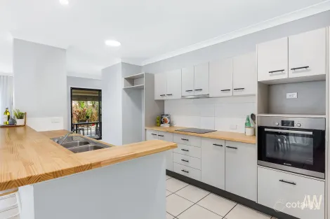Property photo of 7 Cairncroft Place Sippy Downs QLD 4556