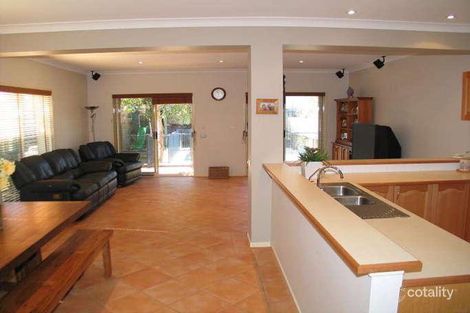 Property photo of 19 Spring Road North Curl Curl NSW 2099