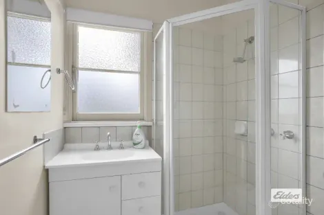 Property photo of 10 Hampton Street Moe VIC 3825