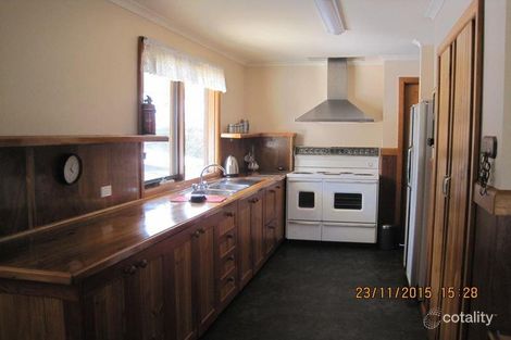 Property photo of 415 Centre Road Raymond Island VIC 3880