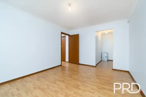 Property photo of 8 Chrysanthemum Avenue Lurnea NSW 2170