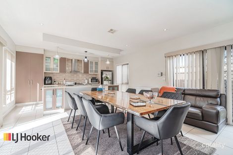 Property photo of 19 Clarendon Avenue Craigieburn VIC 3064