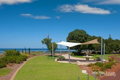 Property photo of 8 Chieftain Crescent Dunsborough WA 6281