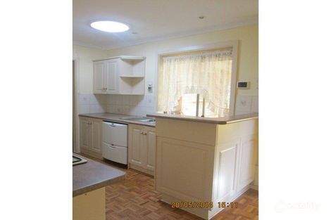 Property photo of 11 Cornwall Drive Gulfview Heights SA 5096