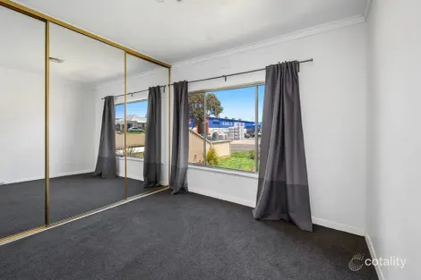 Property photo of 37 Yarrowee Street Sebastopol VIC 3356