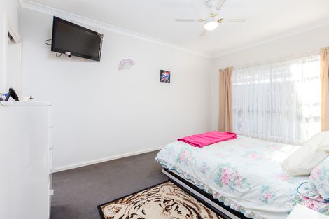 Property photo of 12 Arthur Close Truganina VIC 3029