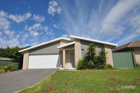 Property photo of 12 Dalbeattie Crescent Dubbo NSW 2830