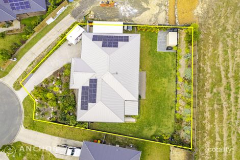Property photo of 17 Senators Court Jones Hill QLD 4570
