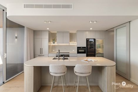 Property photo of 2/30 Arnold Street Manly QLD 4179