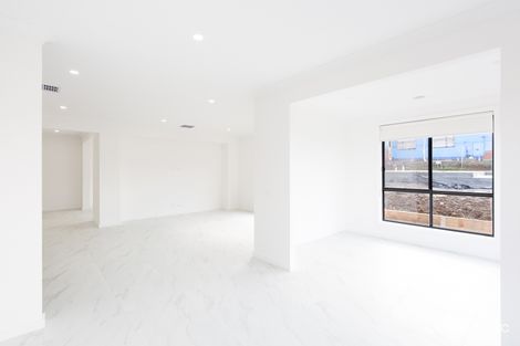 Property photo of 78 Kensington Boulevard Smythes Creek VIC 3351