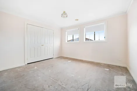 Property photo of 10 Alanbrae Terrace Attwood VIC 3049
