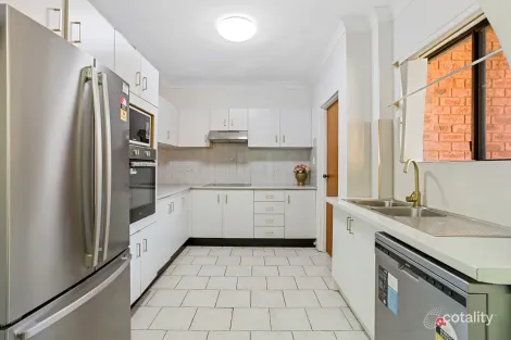 Property photo of 2/33 Queens Road Westmead NSW 2145