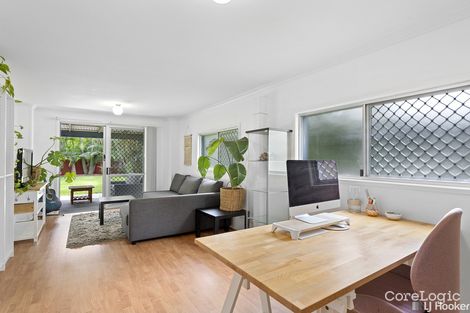 Property photo of 8 Nursery Road Holland Park West QLD 4121