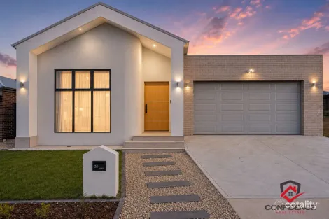 25 Manicaros Tce, Whitlam, ACT 2611