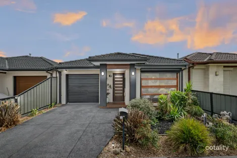 Property photo of 16 Deerbrook Circuit Wollert VIC 3750