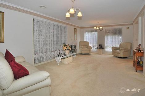 Property photo of 19 Islington Place Caroline Springs VIC 3023