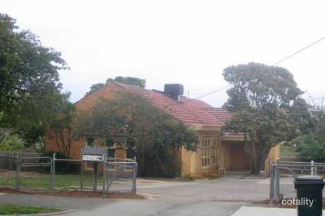 2 Holland Rd, Blackburn South, VIC 3130